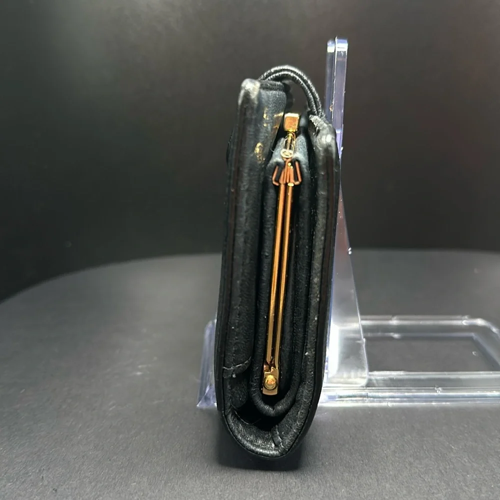 CHANEL Caviar Timeless CC Compact French Wallet in Black‎ - EUC - Picture 10 of 13